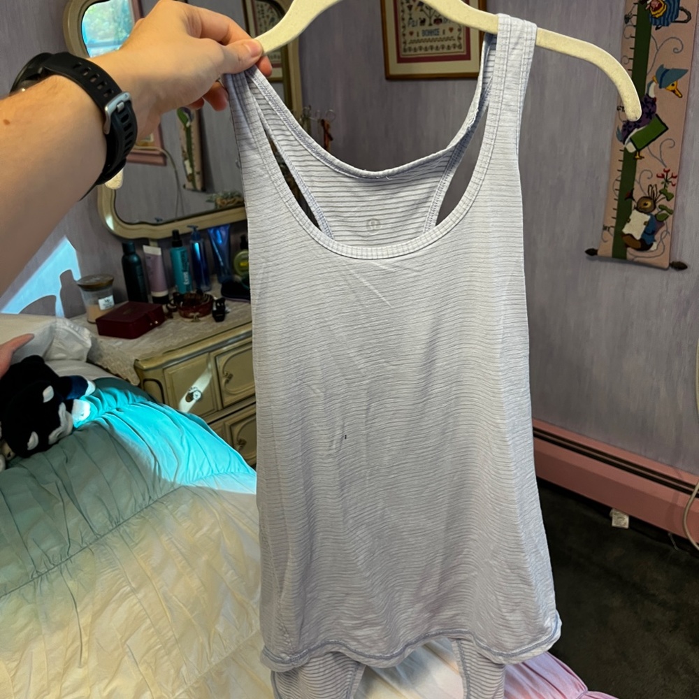 Lululemon tank top size 4